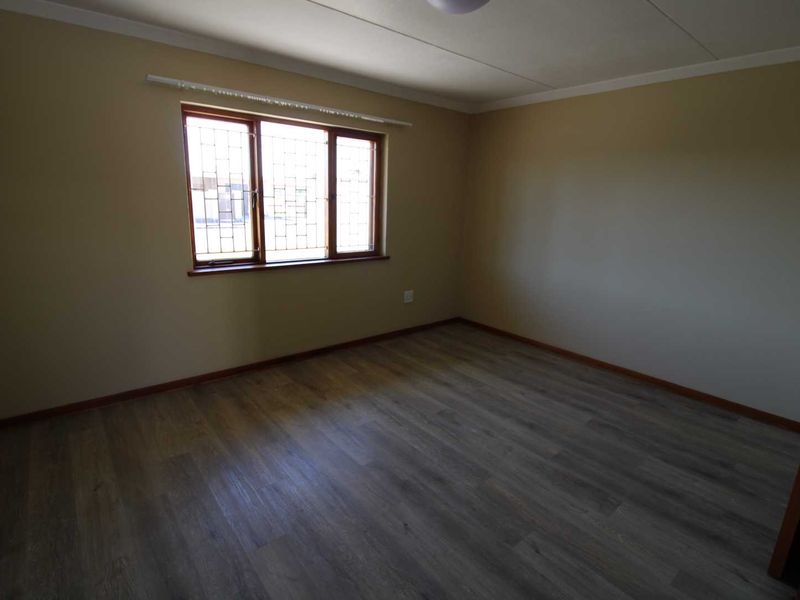 Well maintained Apartment Complex in CBD - Photo 4
