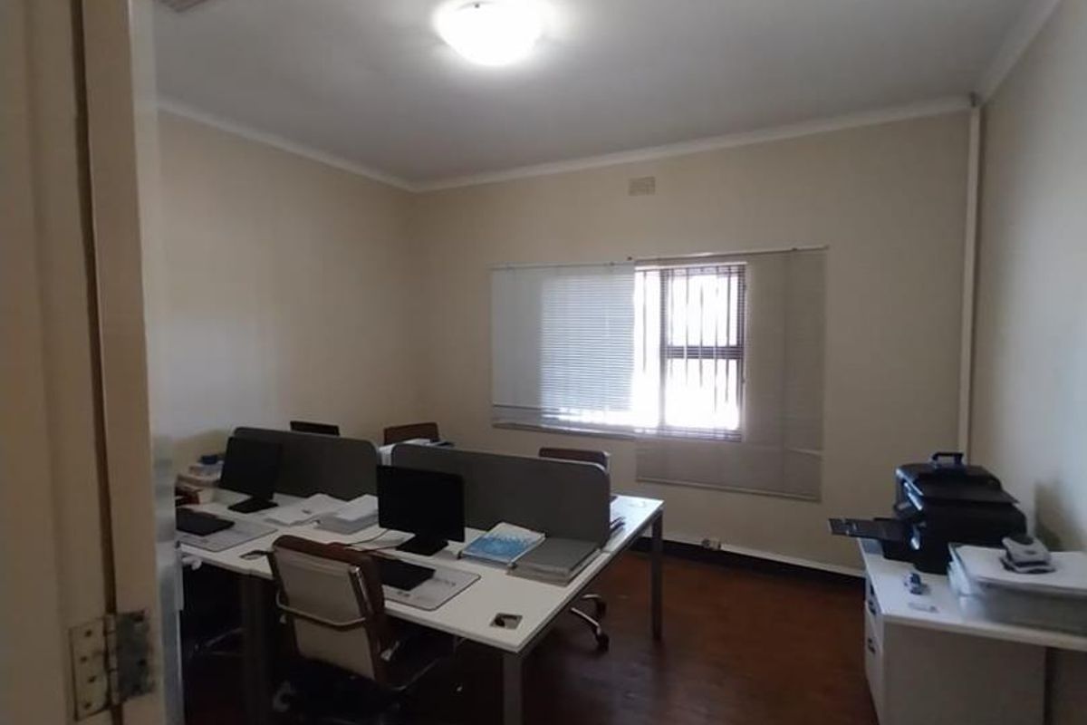 Office to rent Windhoek West - Photo 3