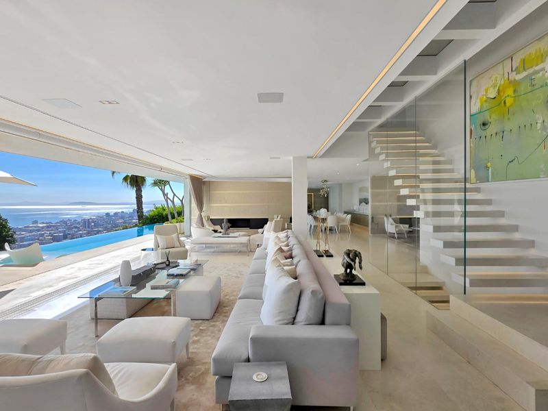 Fresnaye Showstopper with Stunning Views - Photo 3