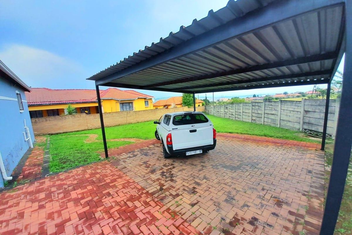 "Phenomenal three-bedroom home suitable for a large family" - Photo 4