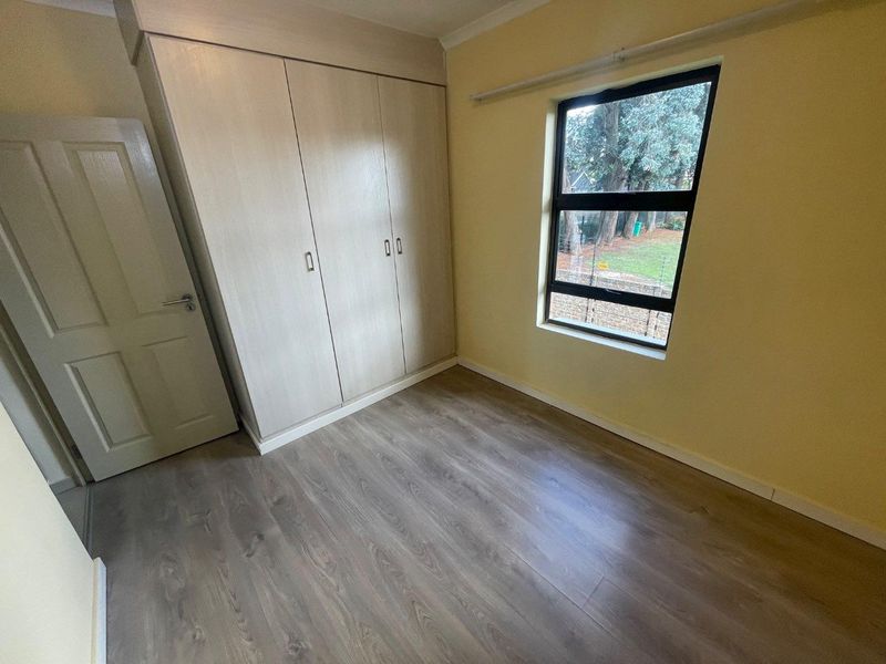 First-Floor Gem: 3-Bedroom Unit in Prime Pomona Location! - Photo 10