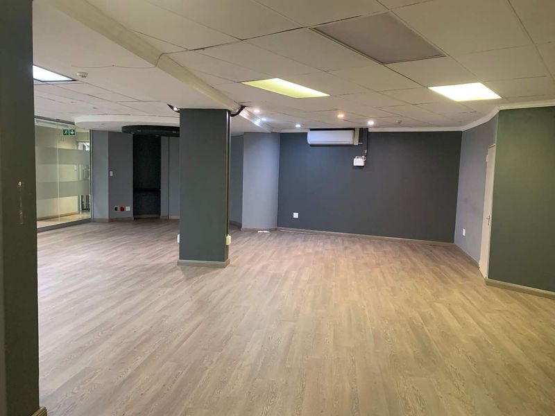 Commercial Office Spaces To Let in Rivonia - Photo 10
