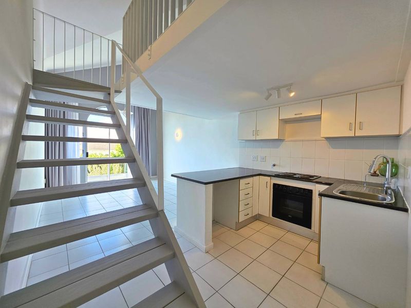 Stylish 1 Bedroom Loft Apartment - Photo 10