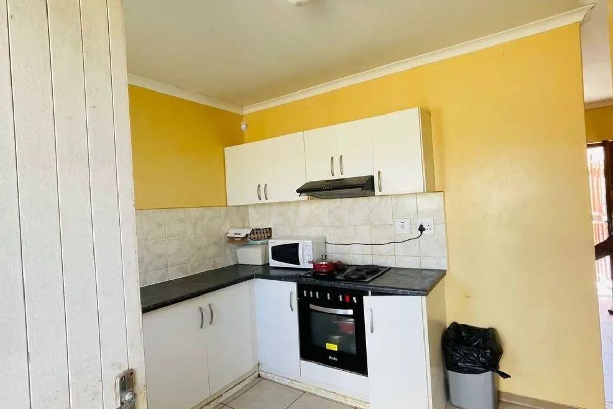 Two bedrooms apartment for sale in Mondesa, Swakopmund close to Woermann brock, Selling N$890000 (cost included) - Photo 3