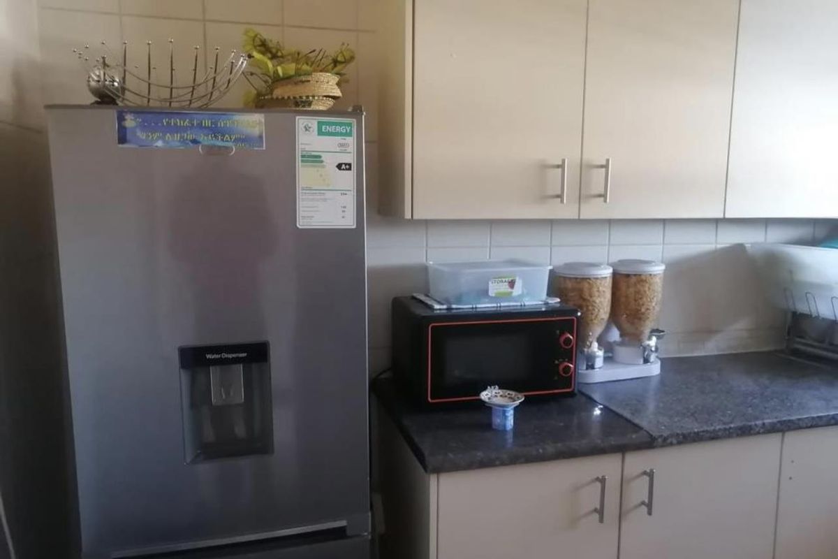 Booysens apartment for sale! - Photo 5