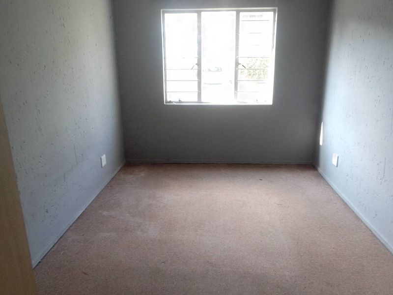 Groundfloor 1 Bedroom Apartment Flat For Sale in Boksburg Klippoortjie. - Photo 6