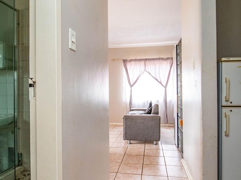 Two Bedrooms house for sale in Elandspoort - Photo 6