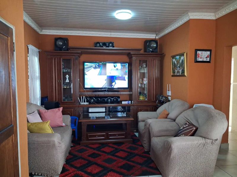 3 Bedroom House For Sale in Vanderbijlpark CE - Photo 4