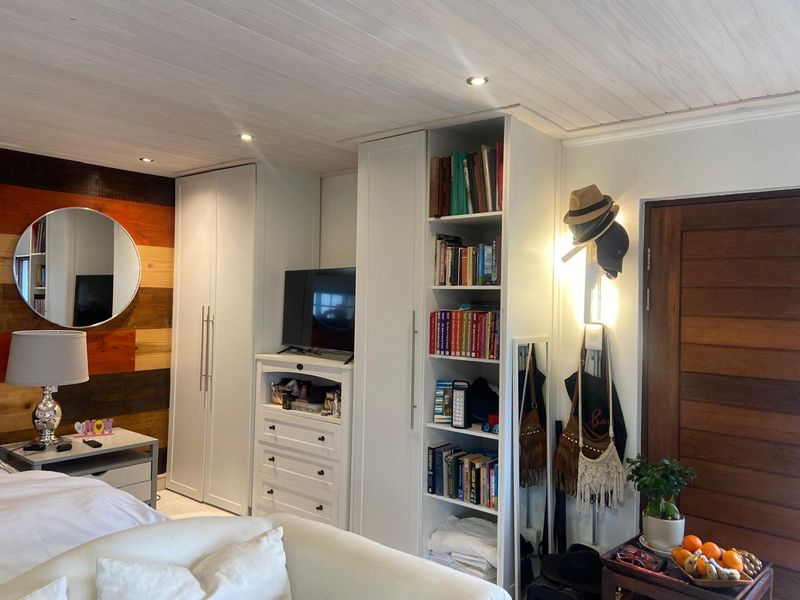 STUDIO IN GLENCAIRN HEIGHTS - Photo 5