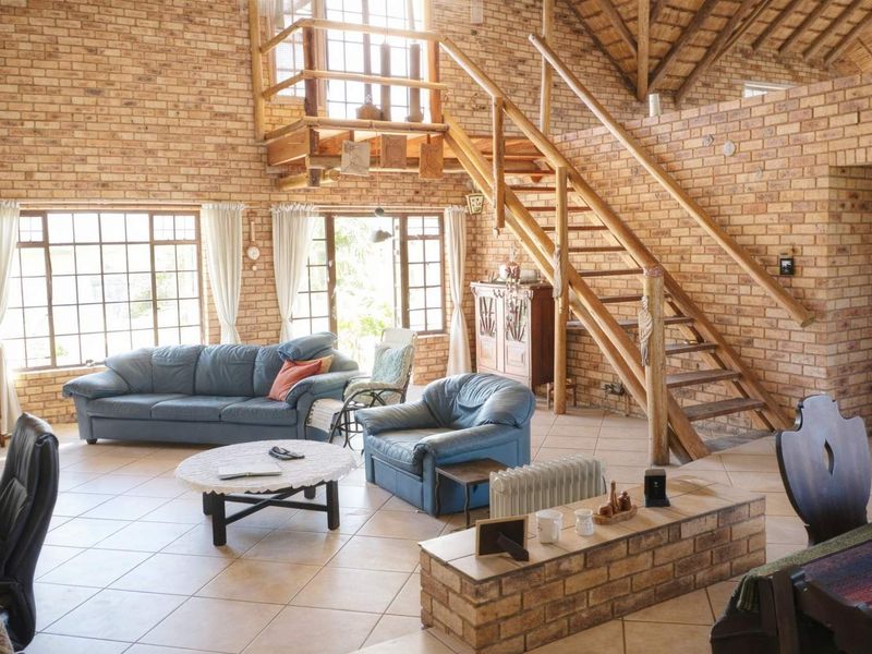 Multi-Unit Property: Live & Earn with 3 Flatlets + Main House - Photo 3