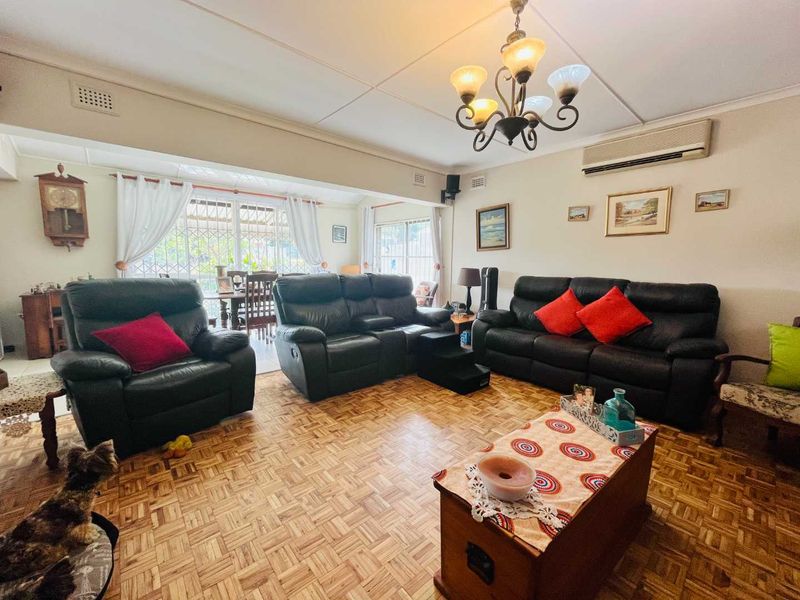 Hendra - Entertainer’s Dream with Cottage, Guest room & Pool ! - Photo 9