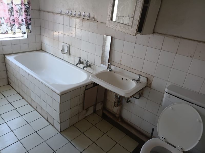 INVESTMENT PROPERTY!! - Photo 8