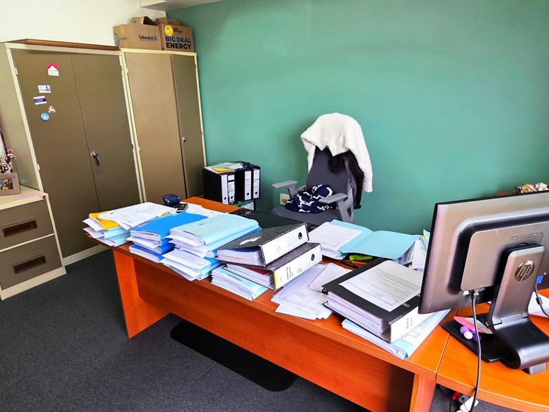 First Floor Office in Secure Complex - Photo 8