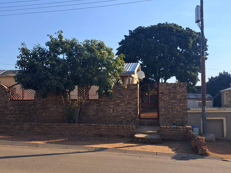 BEAUTIFUL HOME - Photo 4