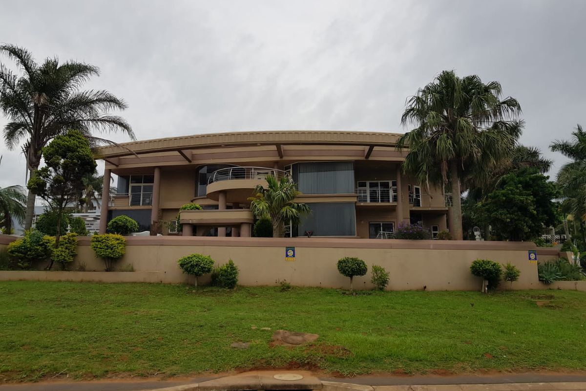 Hendra Estates - 5 Bedroom house for Sale!! - Photo 2