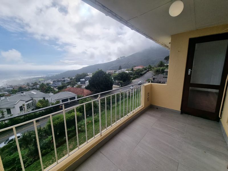 Newly Renovated Unfurnished 3-Bedroom Apartment To Rent in Camps Bay - Photo 5