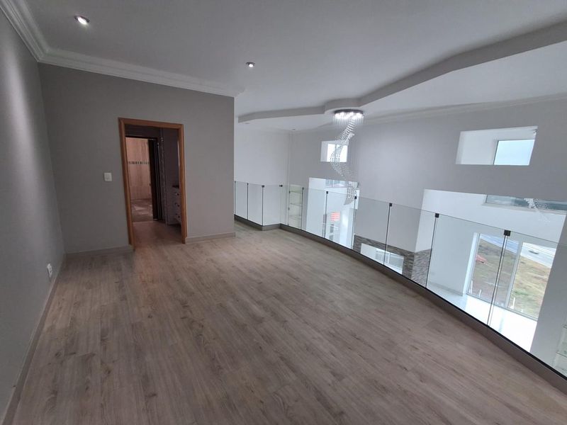 MANSION IN THE ELITE PART OF BASSONIA - Photo 8