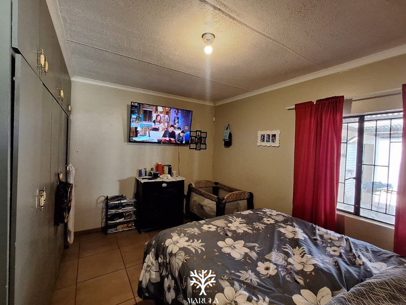 4-BEDROOM HOUSE | KHOMASDAL - Photo 10