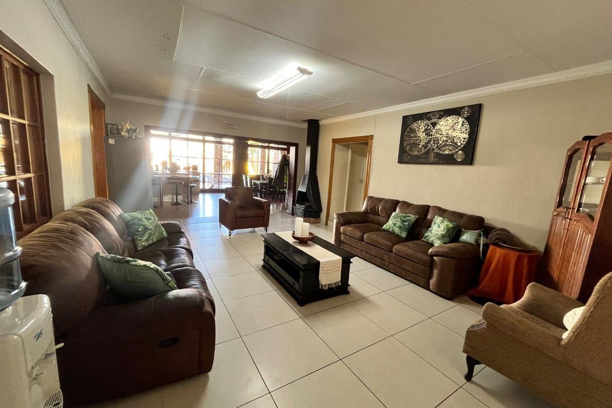 Your dreamhouse awaits in Old Pioneers Park - Photo 4