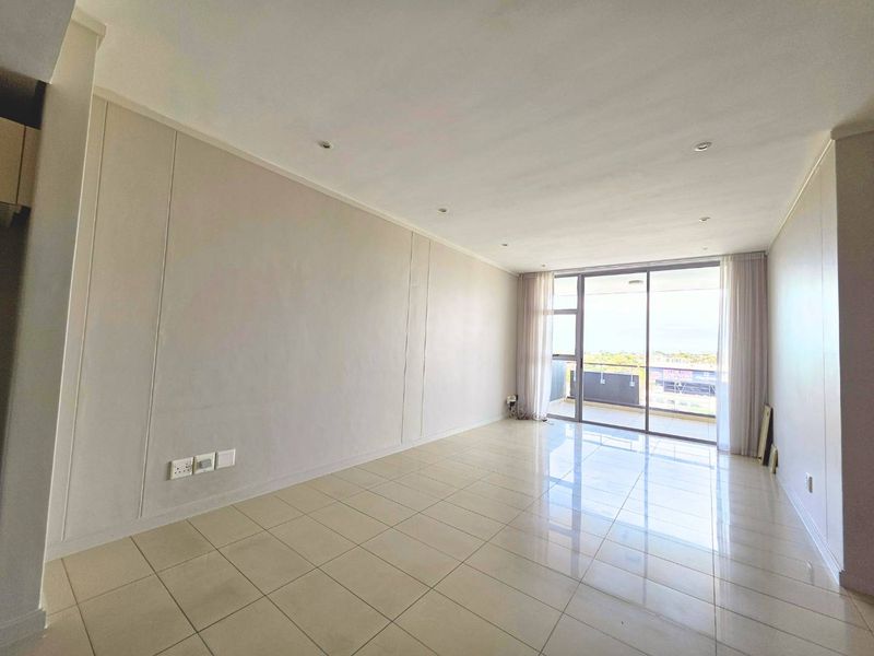 Modern 2-Bedroom Apartment with Stunning Views at Montclare Place - Photo 7