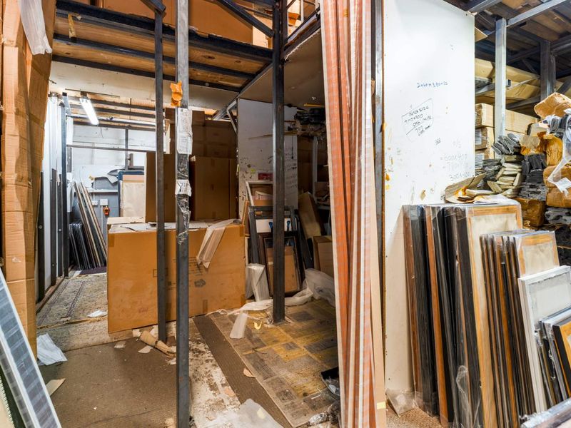 For Sale: 240 m2 Commercial Unit in Kingdom Park – Milnerton - Photo 4