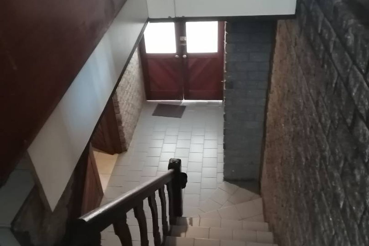 Bettys Bay-5 Bedroom Double Storey - Photo 3