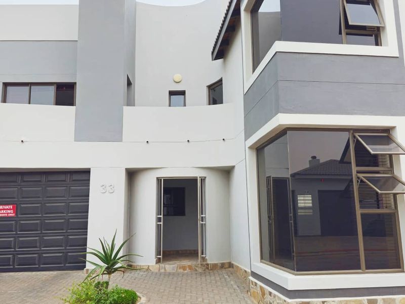 3Bedroom Furnished house in Langstrand - Namibia - Photo 1