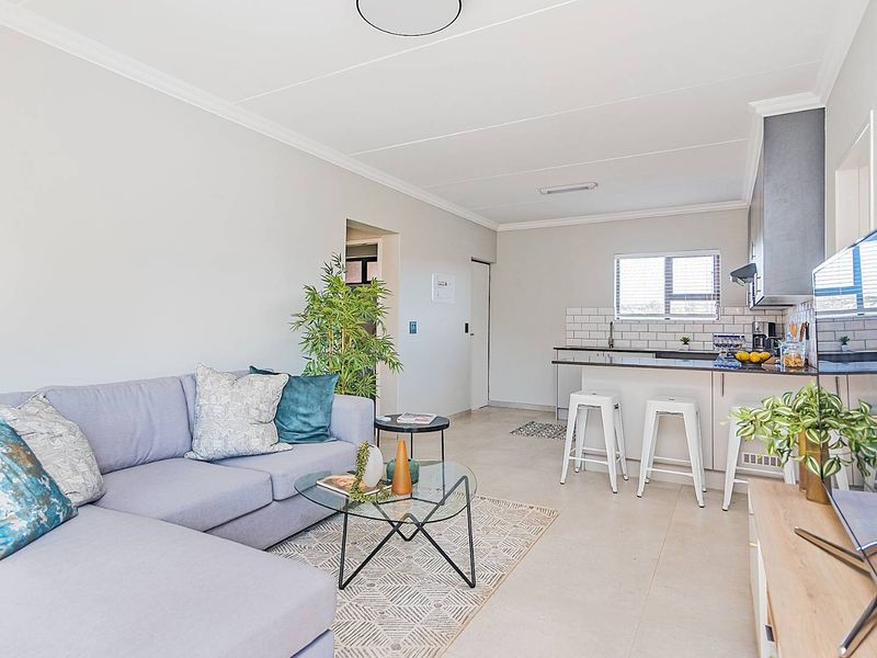 Modern Living with Unmatched Security: Parks Apartments in Honeyde - Photo 3