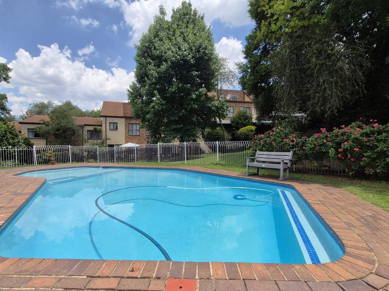 Secure 3-Bedroom Duplex -Close to Ferndale on Republic - Photo 4