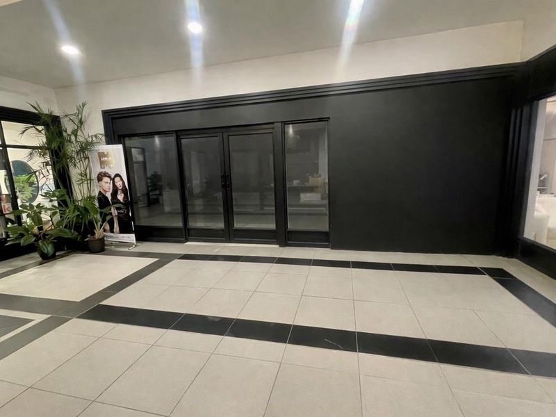 Hendra - Prime Ground Floor Retail Space to Let – Umhlanga Rocks - Photo 2