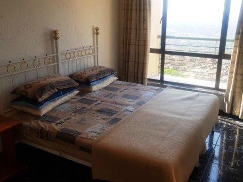 Beautiful Bachelor Apartment in Northcliff - Photo 10