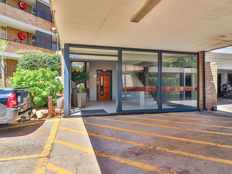 Life in the Suburbs!! - Photo 3