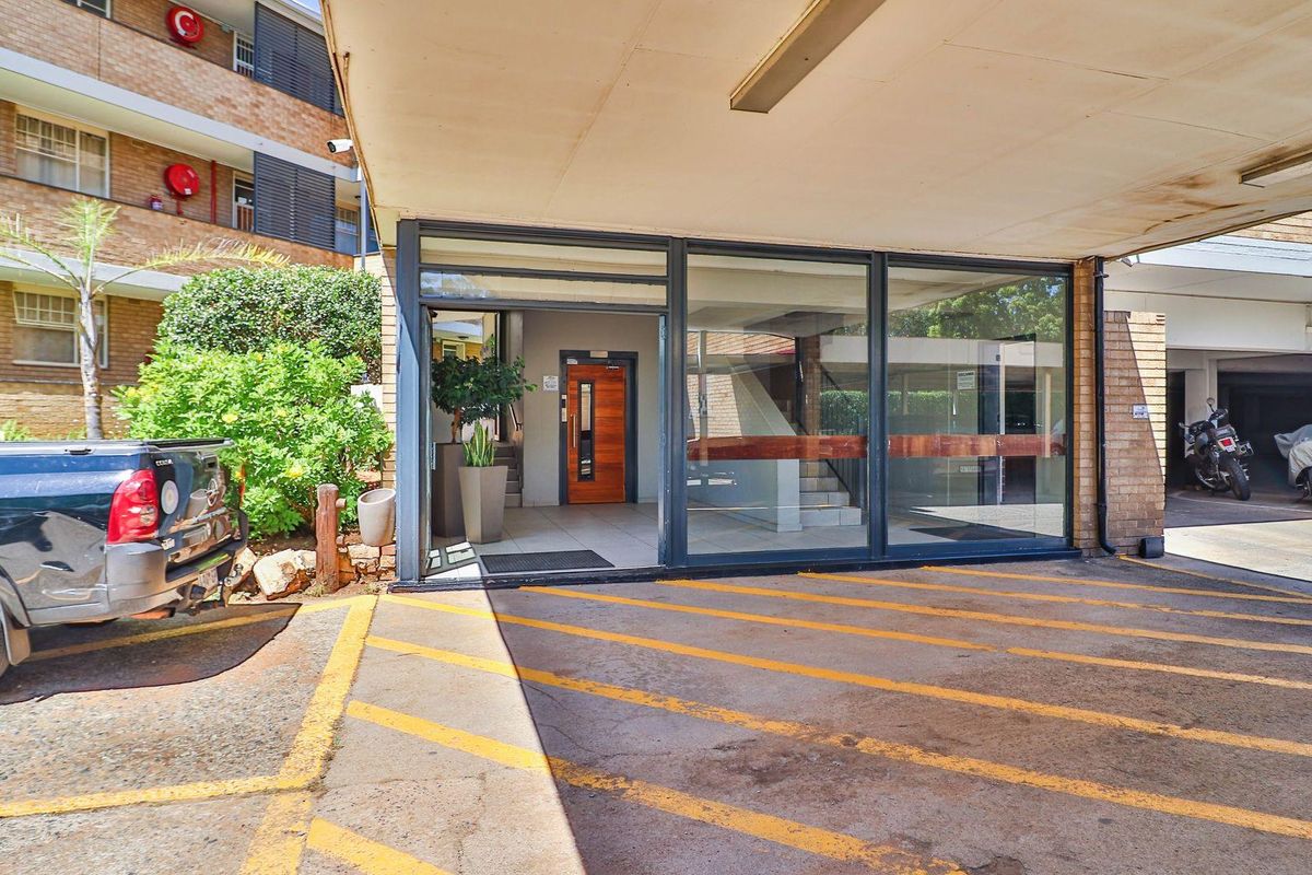 Life in the Suburbs!! - Photo 3