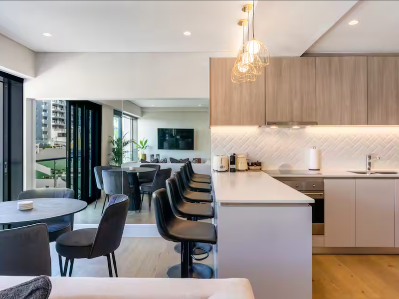 Duplex of dreams with views from every window! - Photo 9