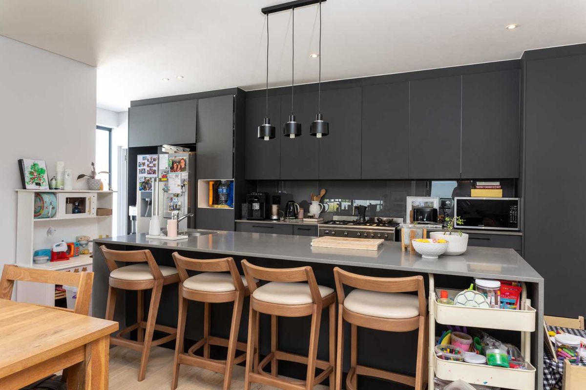 A stylish three-bedroom home in North Pointe Neighbourhood on Val de Vie Estate. - Photo 3