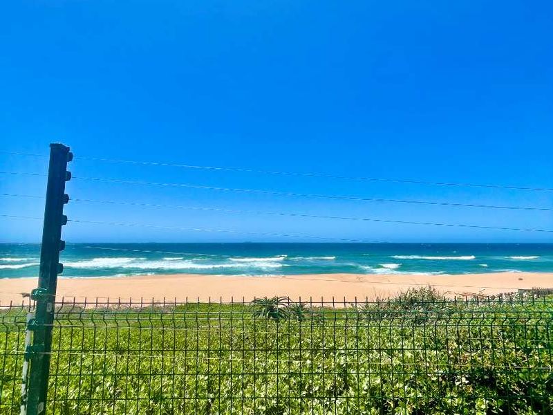 Ocean fronModern Ocean-Front - La Lucia Bay Townhouse for Sale | Umhlanga Rocks - Photo 4