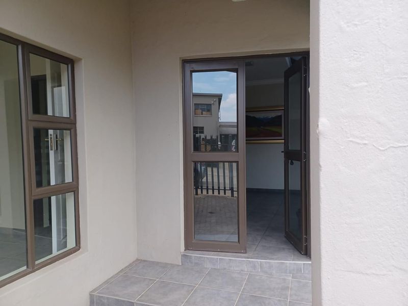 Duplex House & Office for Rental in Albermarle - Photo 4