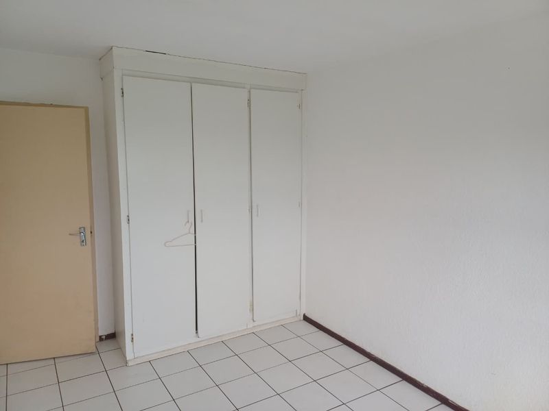 Modern Comfort Meets Easy Living – Your Perfect Apartment Awaits! - Photo 6