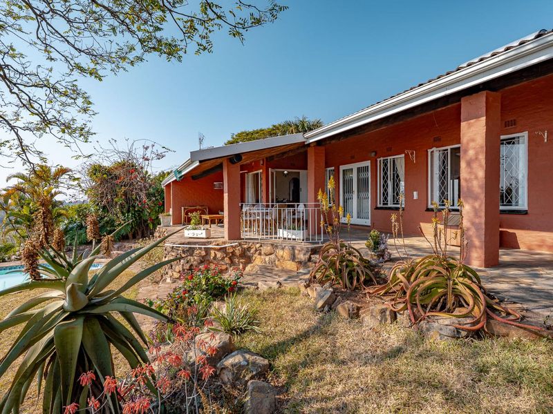 Character Home, Cottage & Endless Possibilities with Unrivalled Views - Photo 7