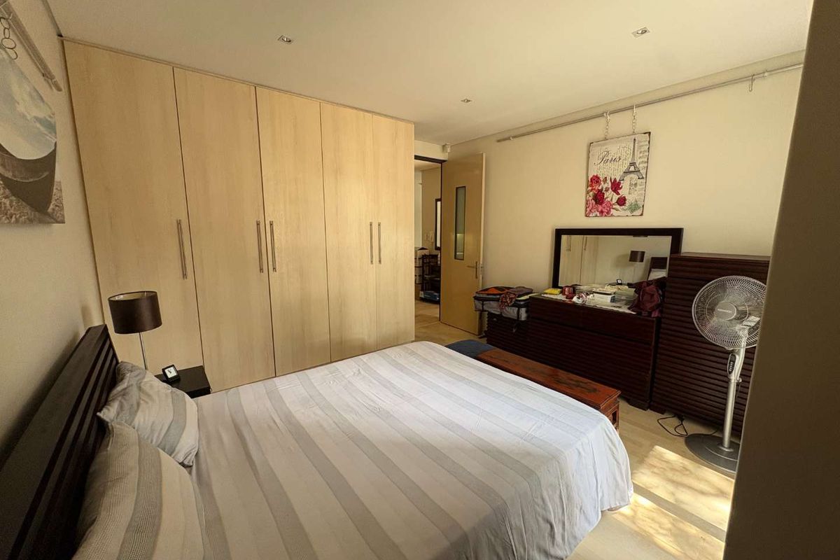 Neat & spacious 2 Bedroom Apartment for sale in CBD - Photo 4