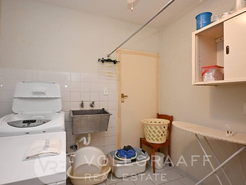 Multi-Unit Property in Hage Heights – Ideal for Extended Living or Income Potential - Photo 5