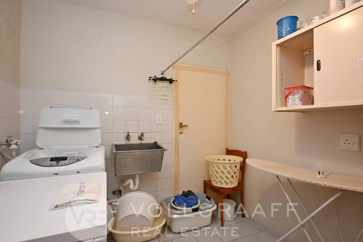 Multi-Unit Property in Hage Heights – Ideal for Extended Living or Income Potential - Photo 5