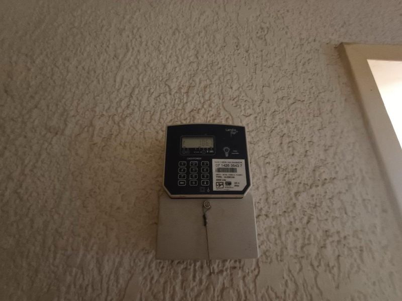 Spacious Family Home with Endless Potential – A True Renovator’s Dream - Photo 10