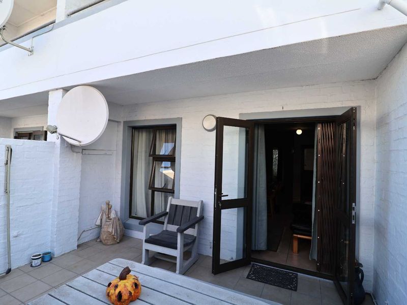 Coastal Comfort Meets Smart Investment! - Photo 4
