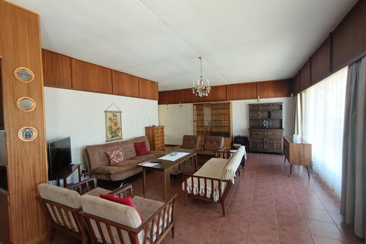 Exquisite House for sale in Klein Windhoek - Photo 2