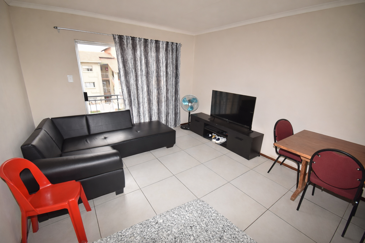 Second Floor Unit - Photo 4