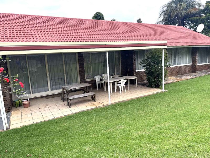 3 BEDROOM HOUSE FOR SALE IN CONSTANTIA PARK - Photo 7