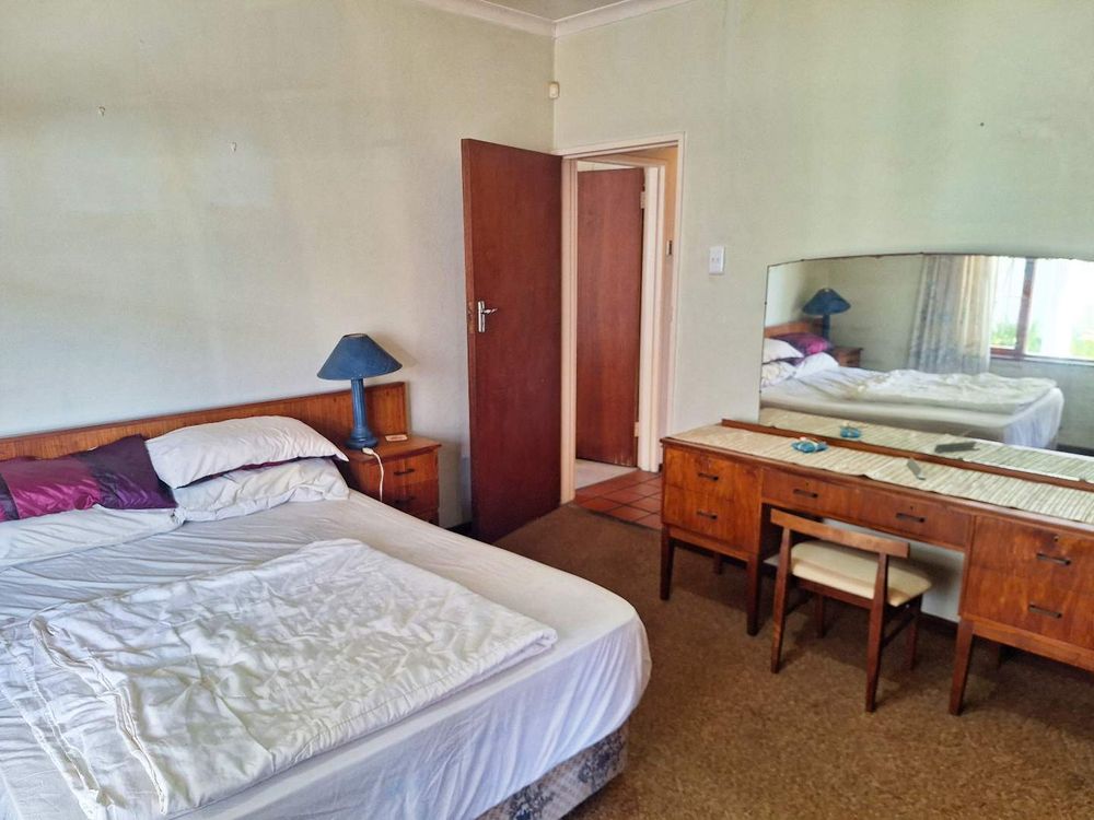 Main bedroom towards hallway