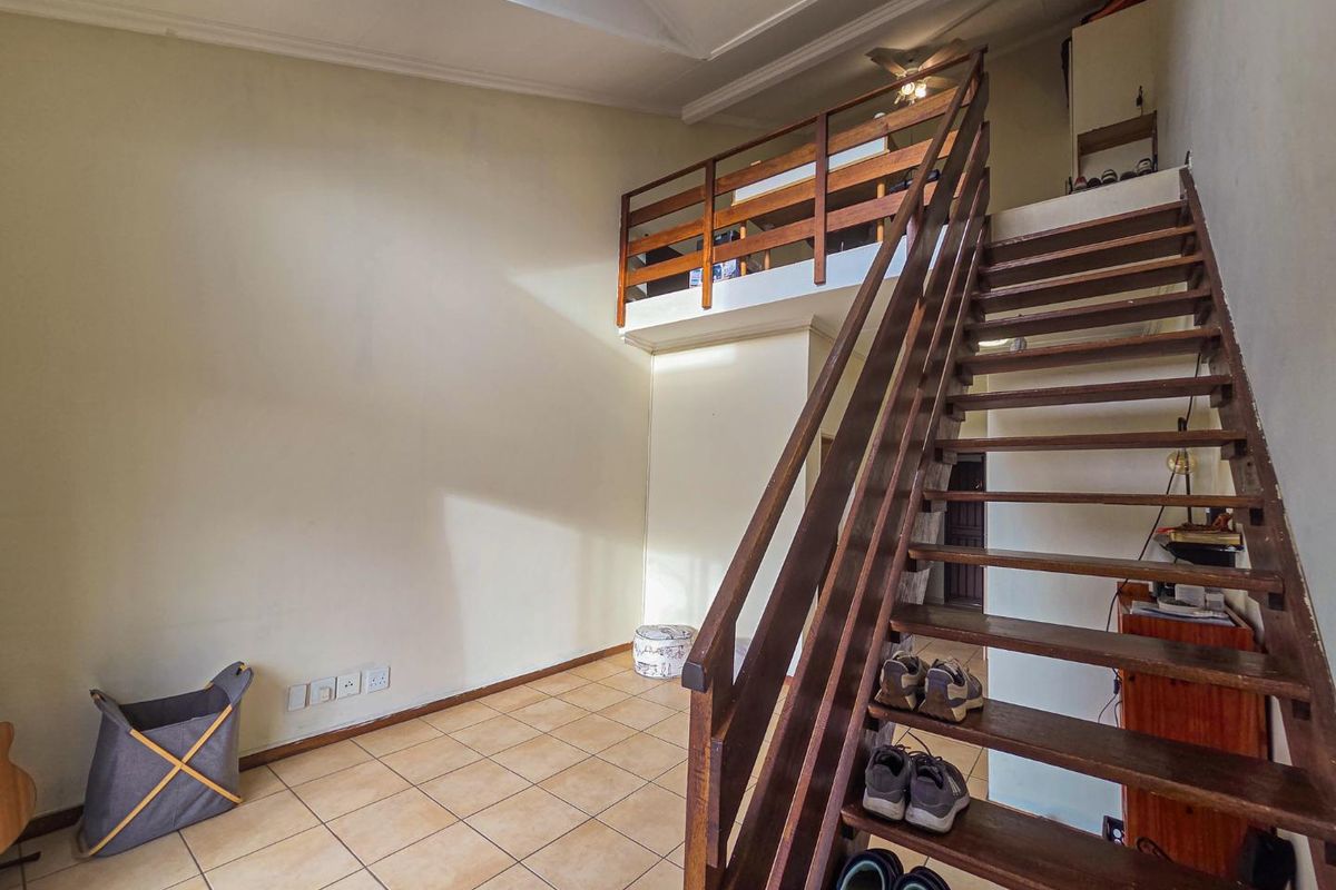 Rare Top-Floor Loft | For Sale | Hillcrest, Pretoria | Sole Mandate - Photo 4