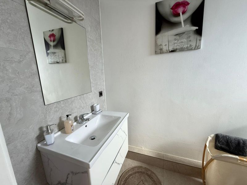 3 BEDROOM APARTMENT TO RENT - Photo 8